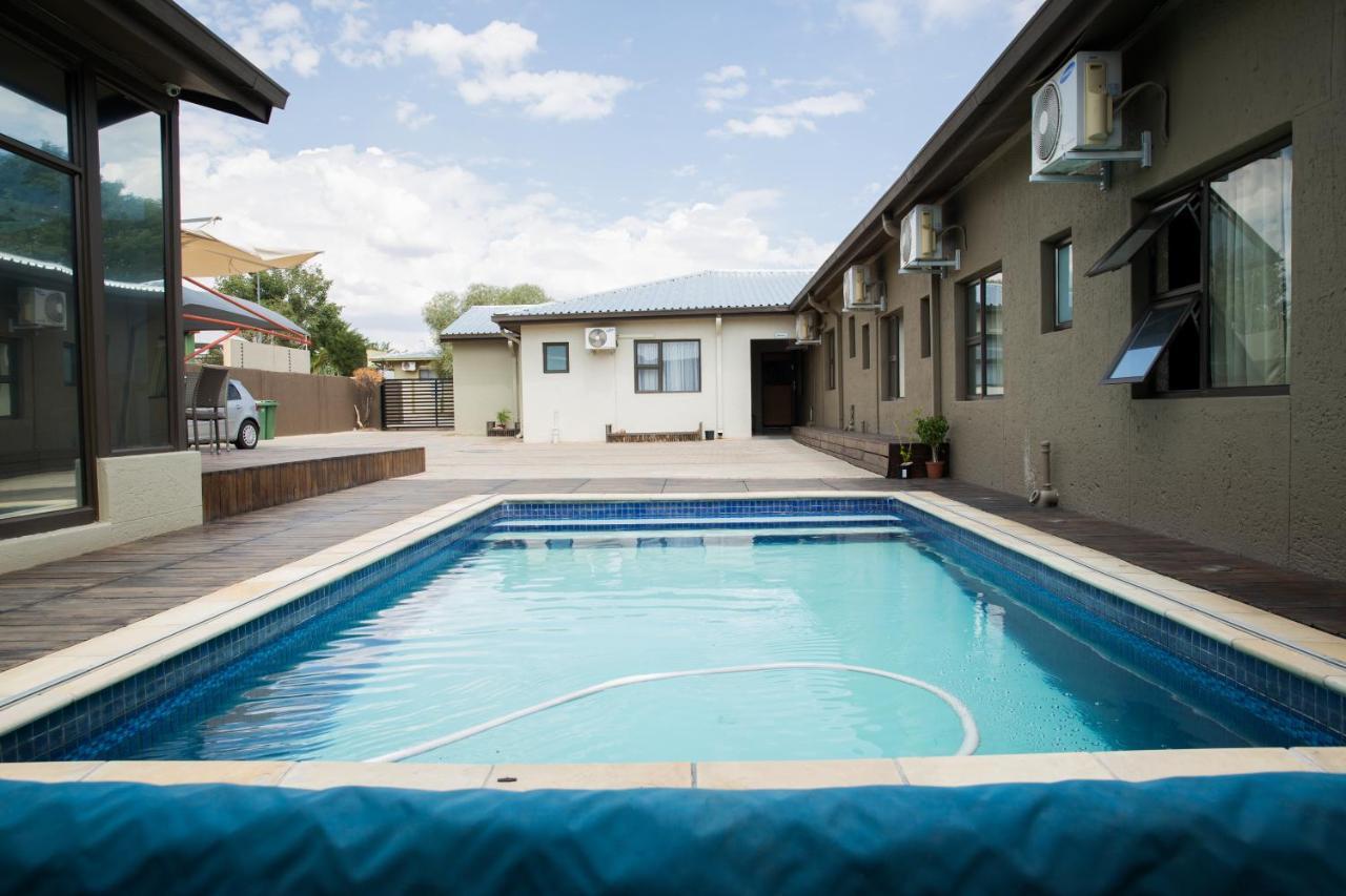 A-Z Boutique Guesthouse Windhoek Ngoại thất bức ảnh