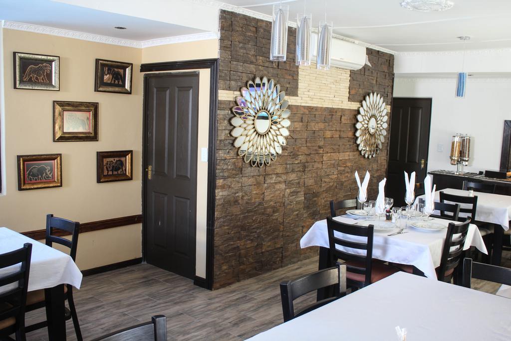 A-Z Boutique Guesthouse Windhoek Ngoại thất bức ảnh