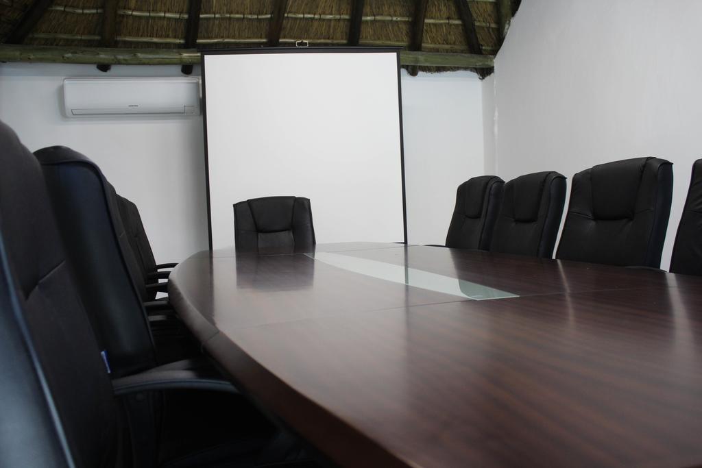 A-Z Boutique Guesthouse Windhoek Ngoại thất bức ảnh