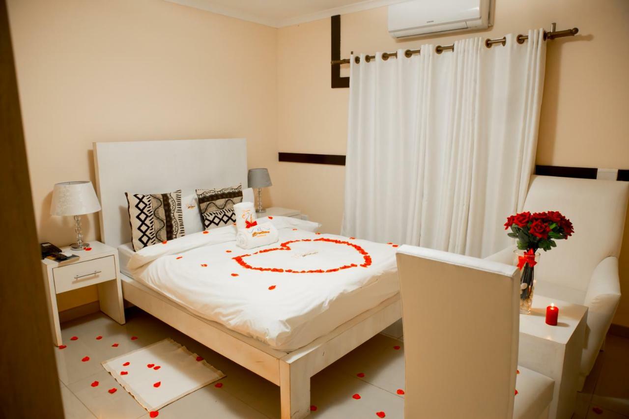 A-Z Boutique Guesthouse Windhoek Ngoại thất bức ảnh