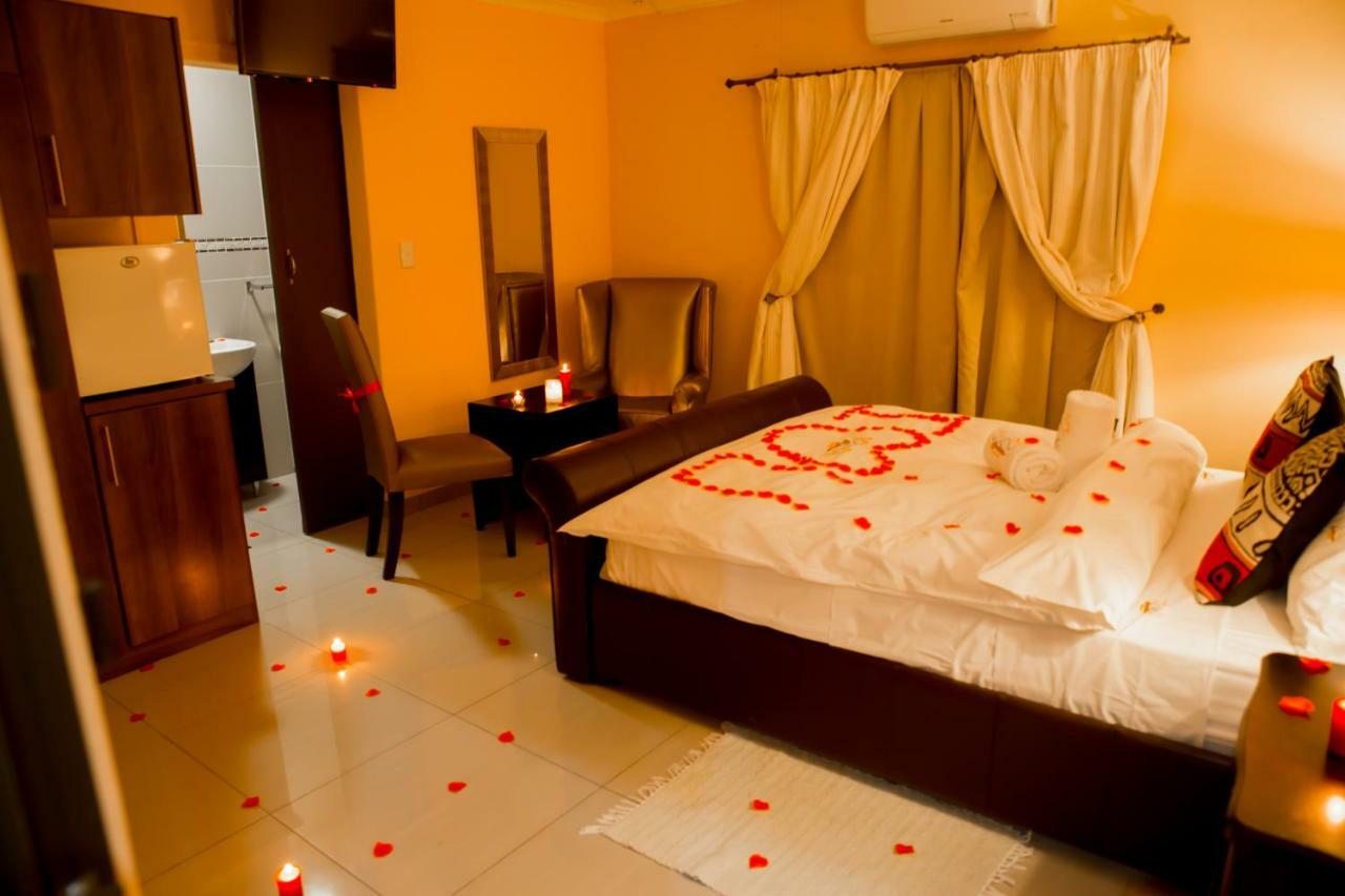 A-Z Boutique Guesthouse Windhoek Ngoại thất bức ảnh