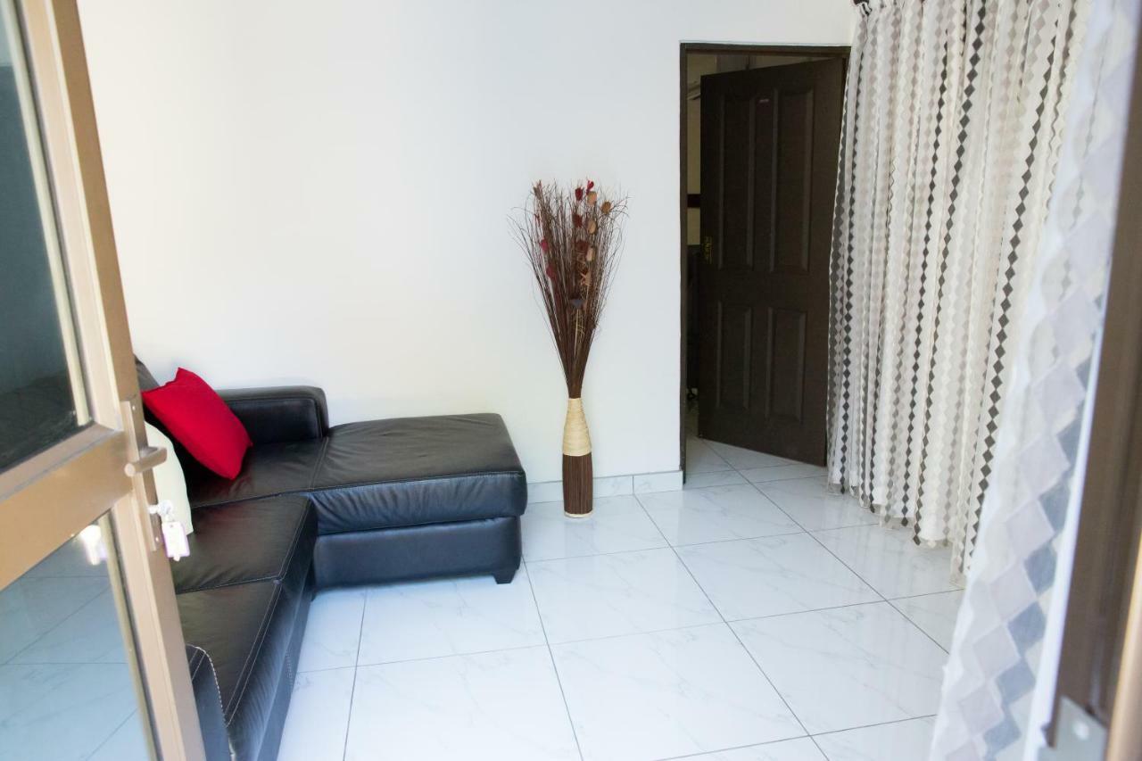 A-Z Boutique Guesthouse Windhoek Ngoại thất bức ảnh