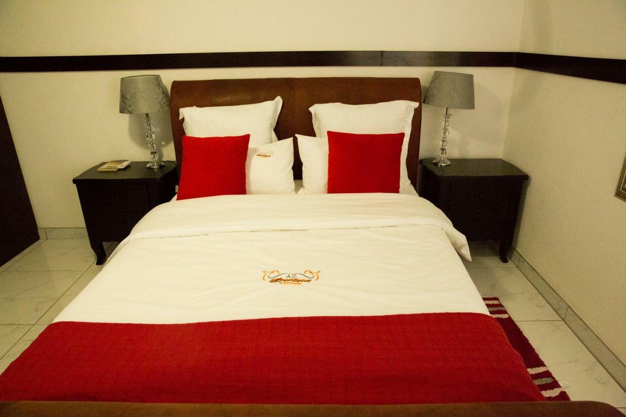A-Z Boutique Guesthouse Windhoek Ngoại thất bức ảnh