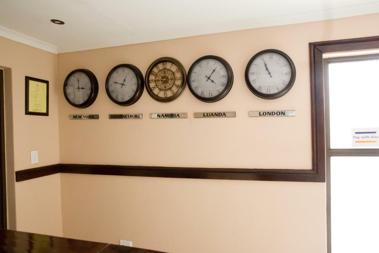 A-Z Boutique Guesthouse Windhoek Ngoại thất bức ảnh